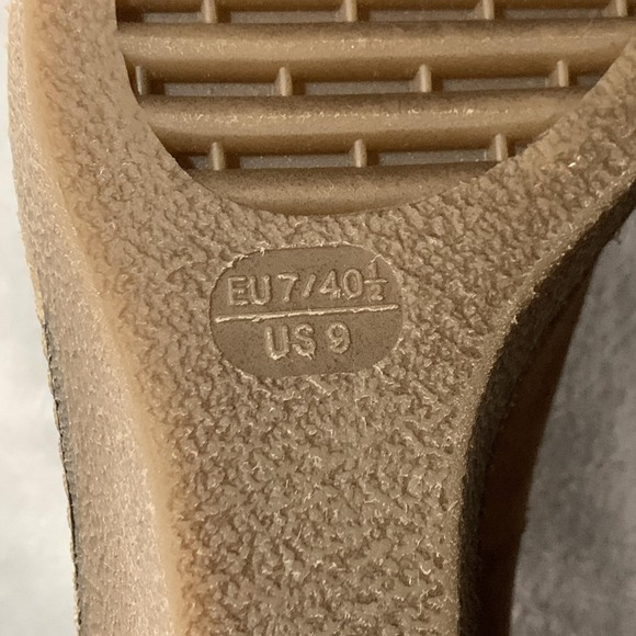 The FLEXX Wedge Pumps Womens Size 9 Taupe Brown Suede Leather Slip On Comfort - Picture 15 of 16